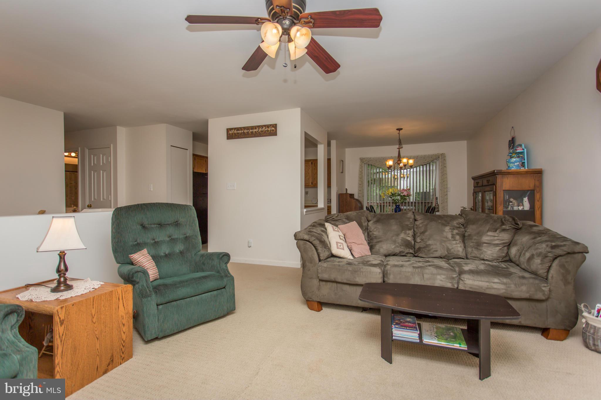 PRESIDENTIAL LAKES - Residential