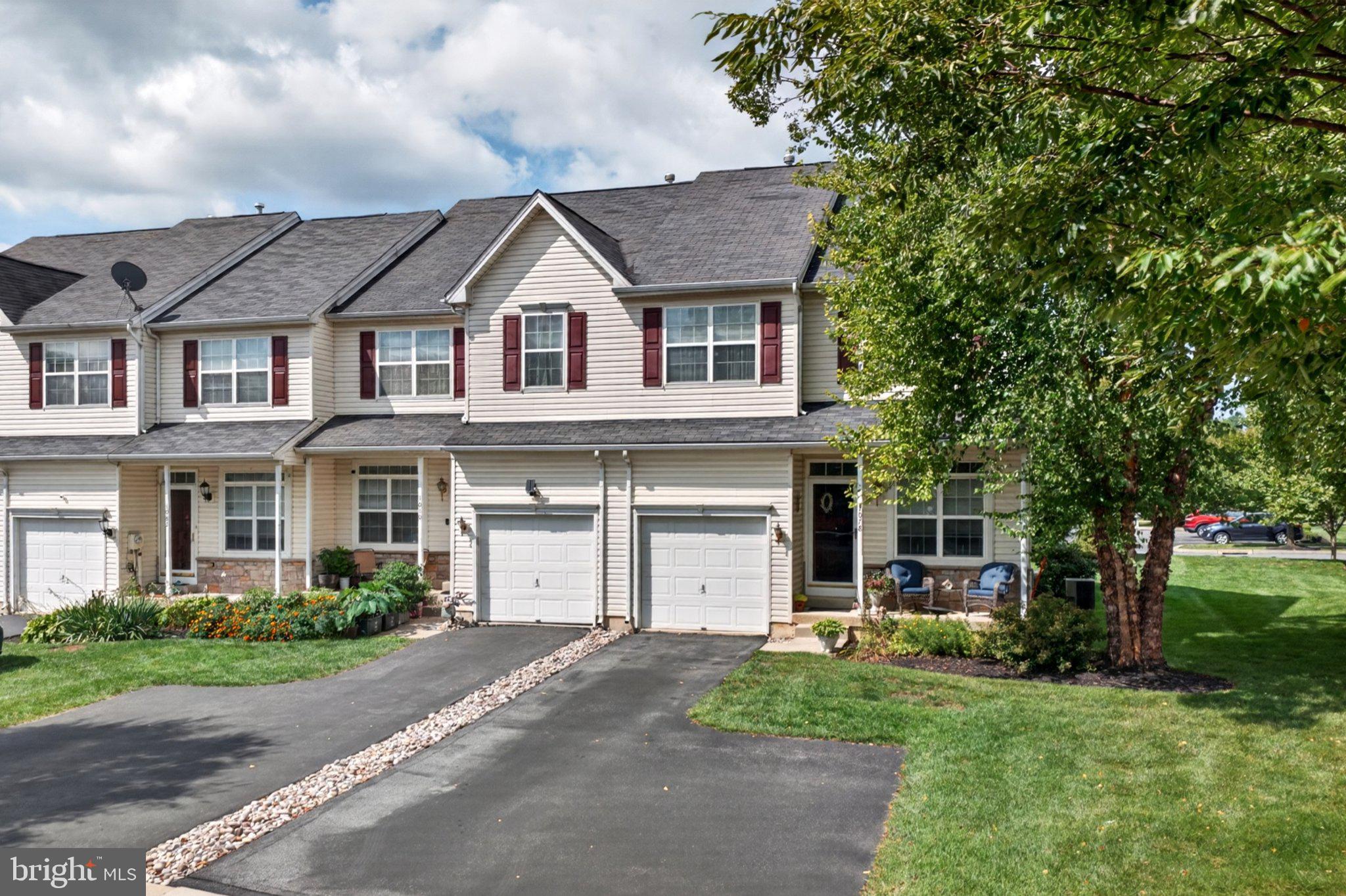 1078 KING WAY