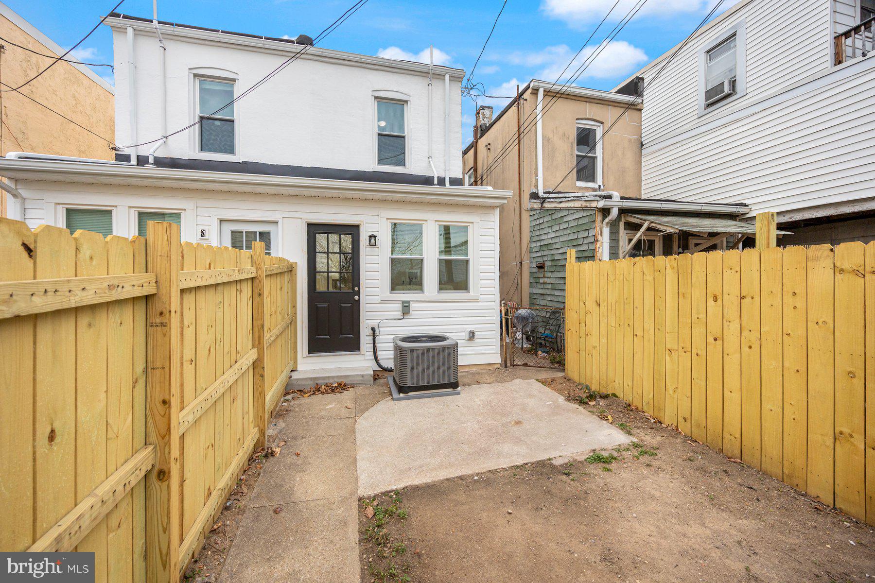 HAMPDEN HISTORIC DISTRICT - Residential