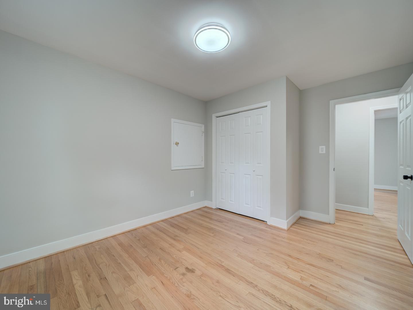 CLINTON ACRES - Residential