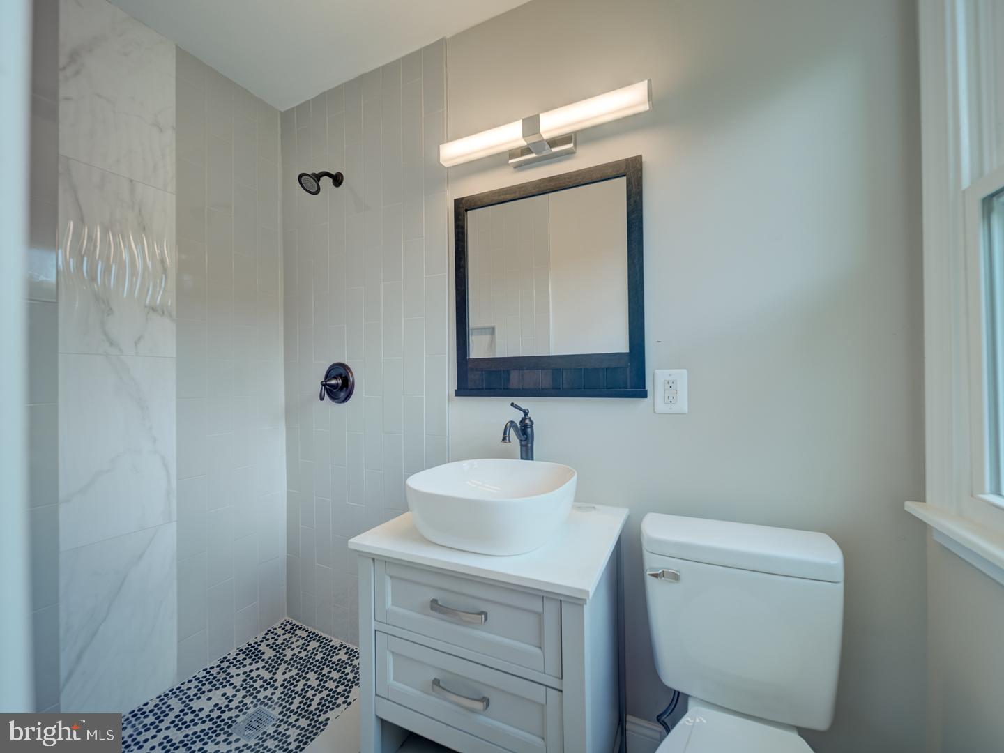 CLINTON ACRES - Residential