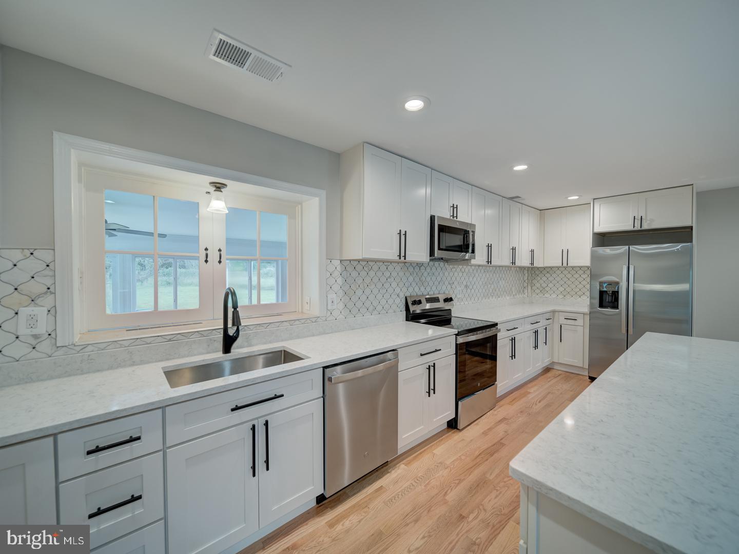 CLINTON ACRES - Residential