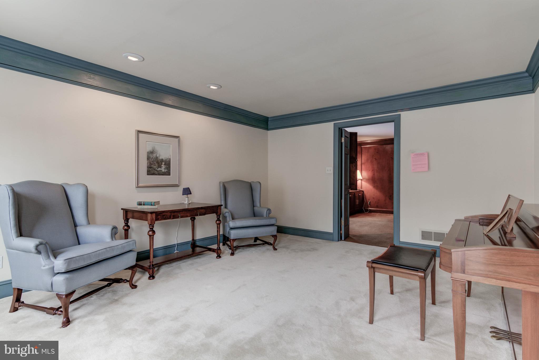 THE WOODS - Residential