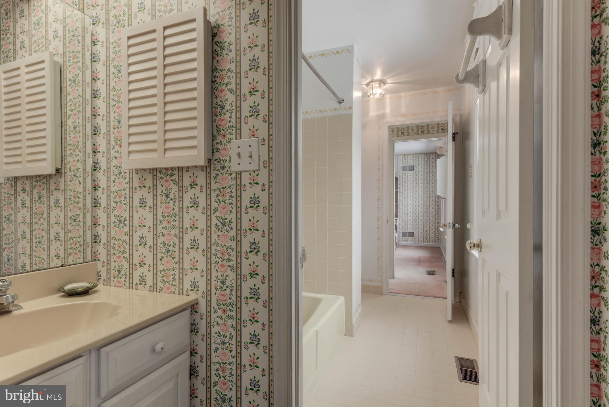 THE WOODS - Residential