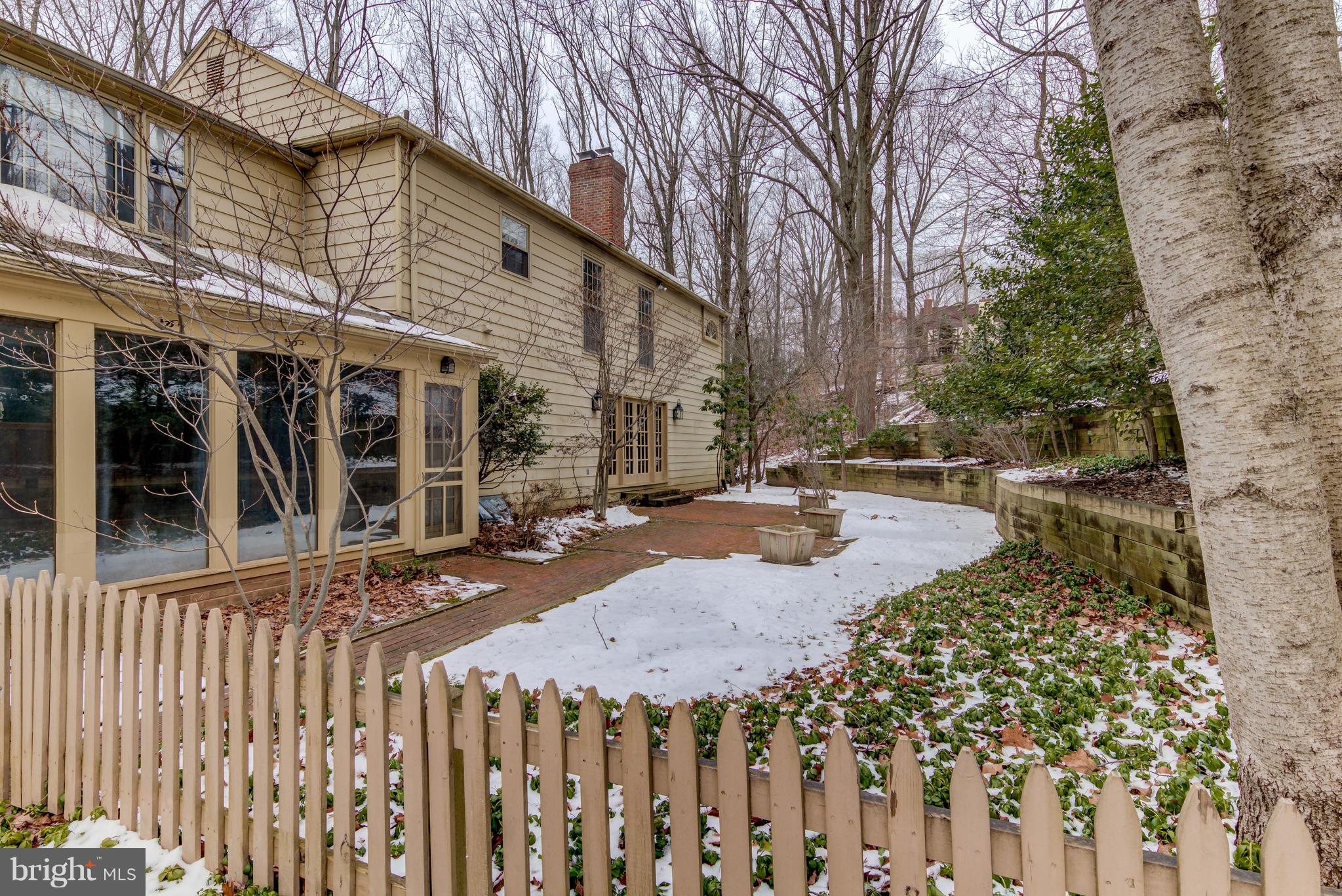 THE WOODS - Residential