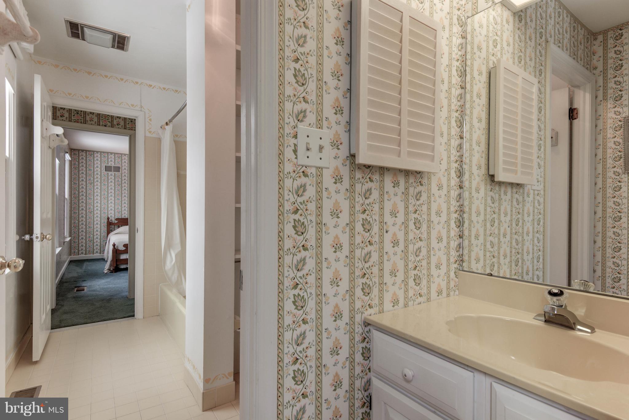 THE WOODS - Residential