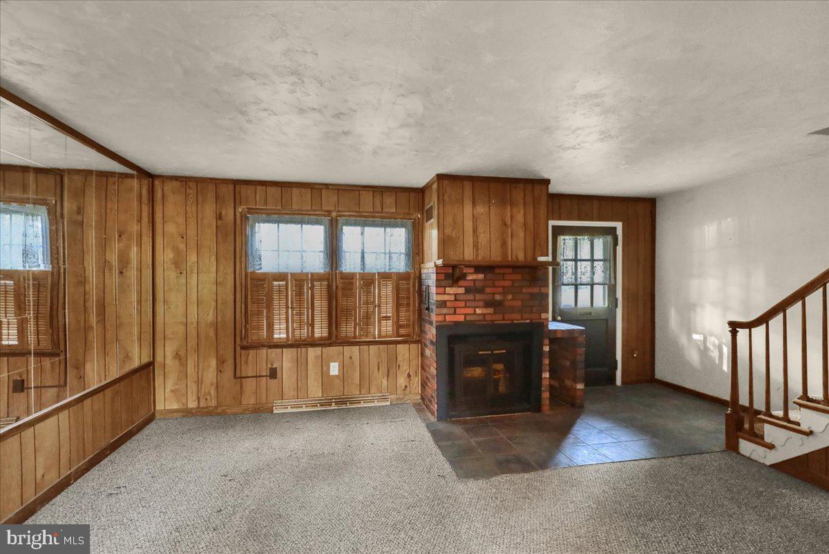 203 SYCAMORE ROAD