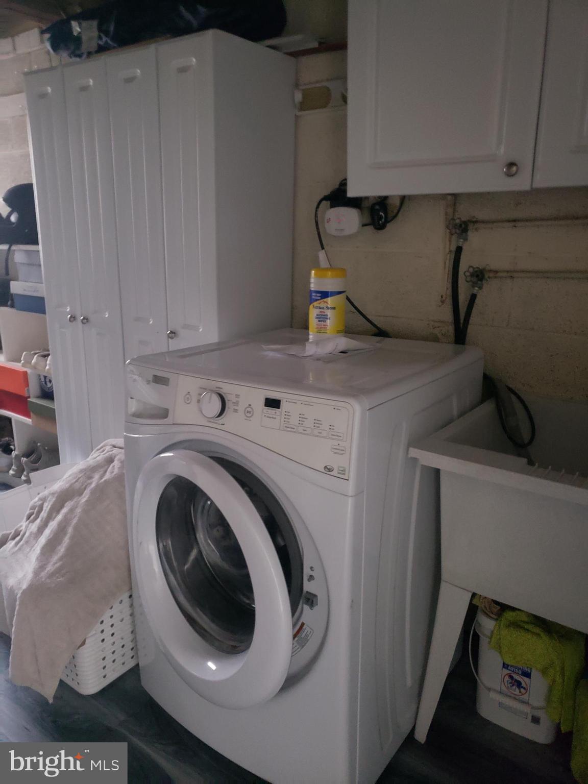 PHILADELPHIA (NORTHEAST) - Land