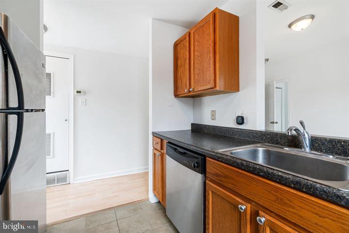 GRADUATE HOSPITAL - Residential Lease