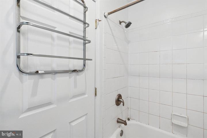 GRADUATE HOSPITAL - Residential Lease