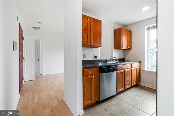 GRADUATE HOSPITAL - Residential Lease