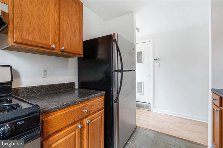 GRADUATE HOSPITAL - Residential Lease