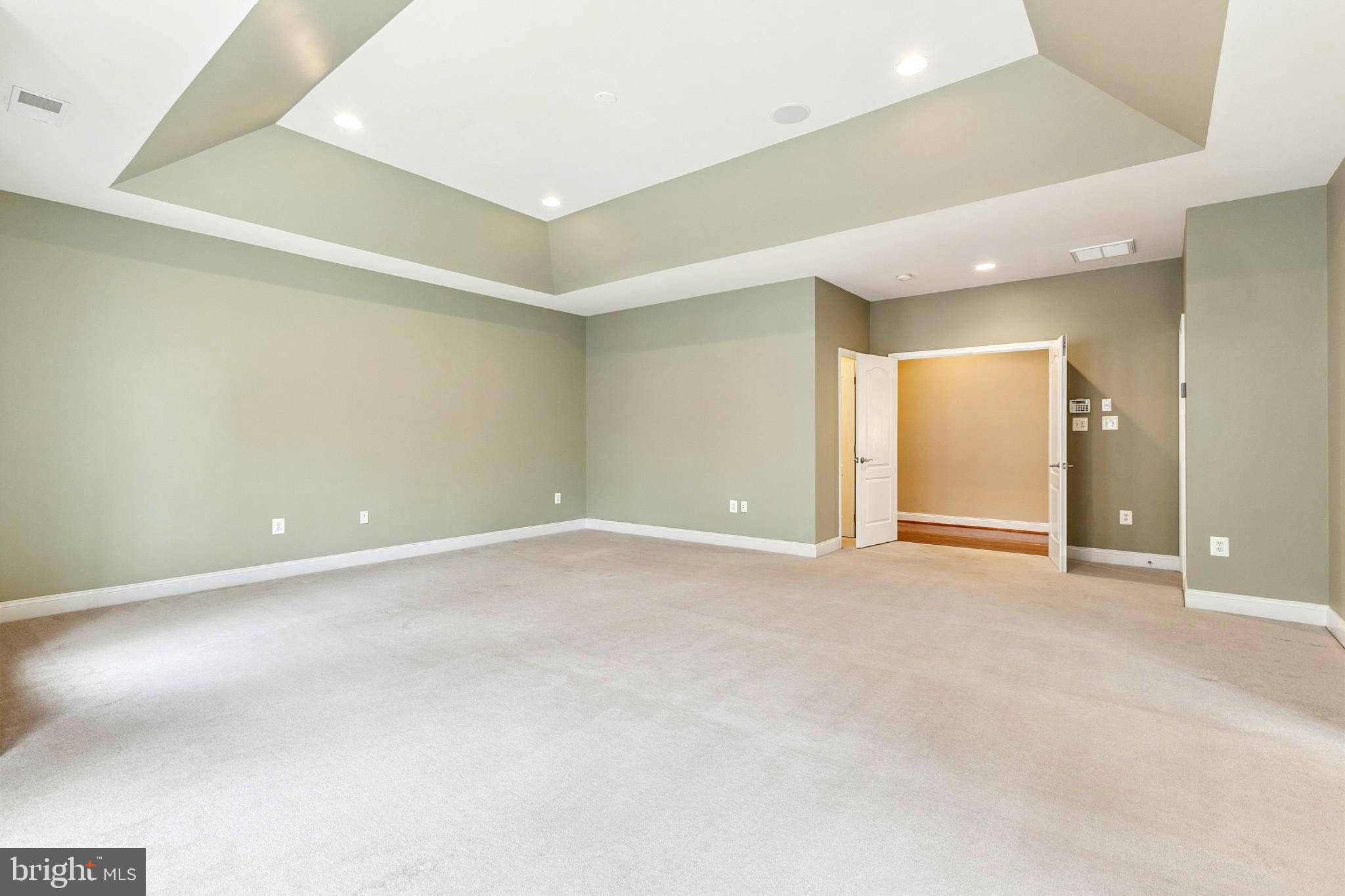 RESERVE AT HUNTERS RIDGE - Residential