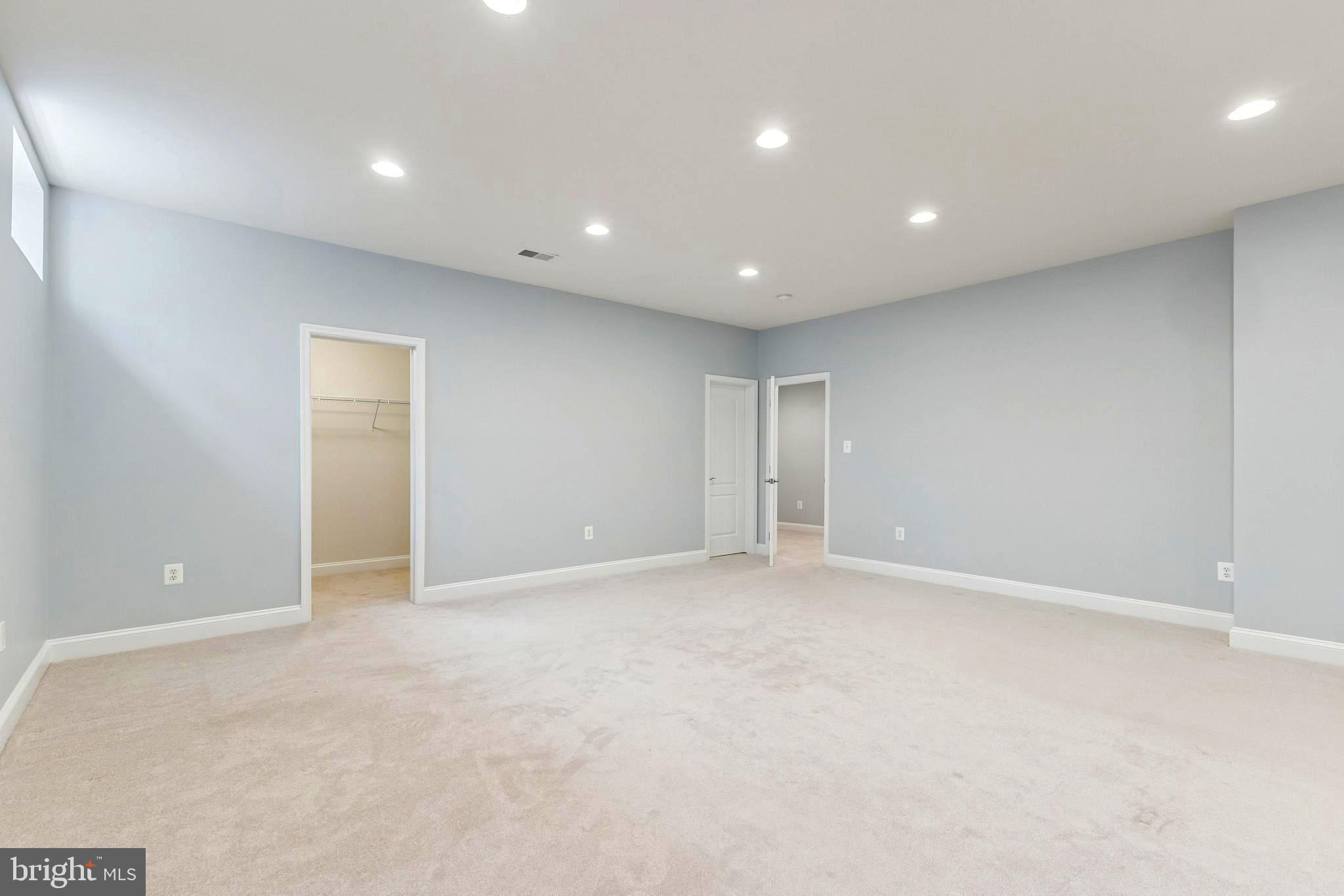 RESERVE AT HUNTERS RIDGE - Residential