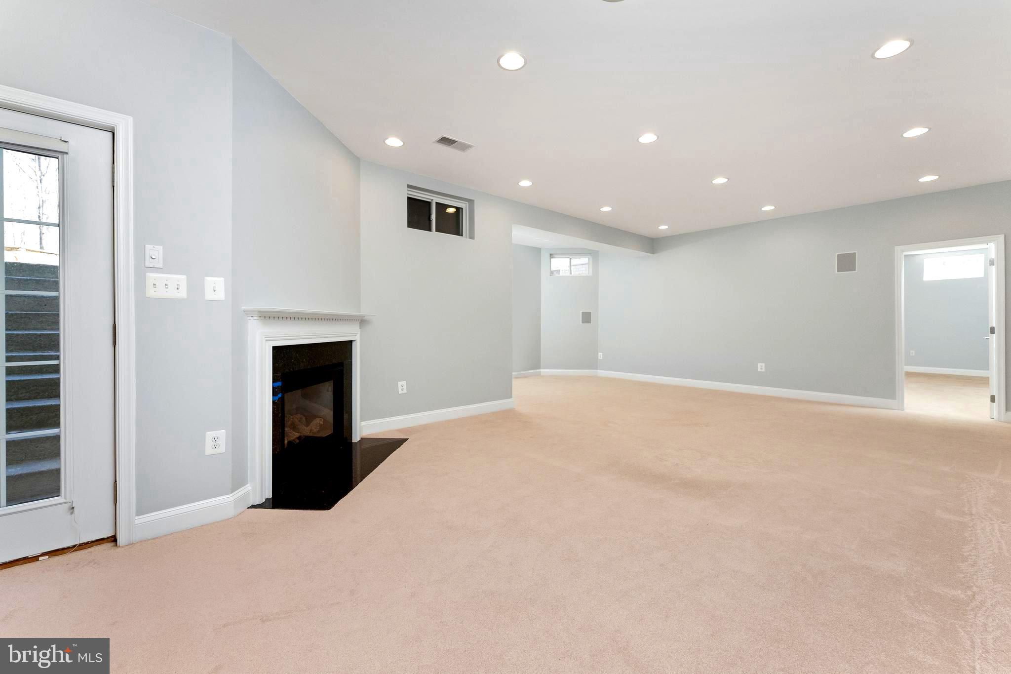 RESERVE AT HUNTERS RIDGE - Residential