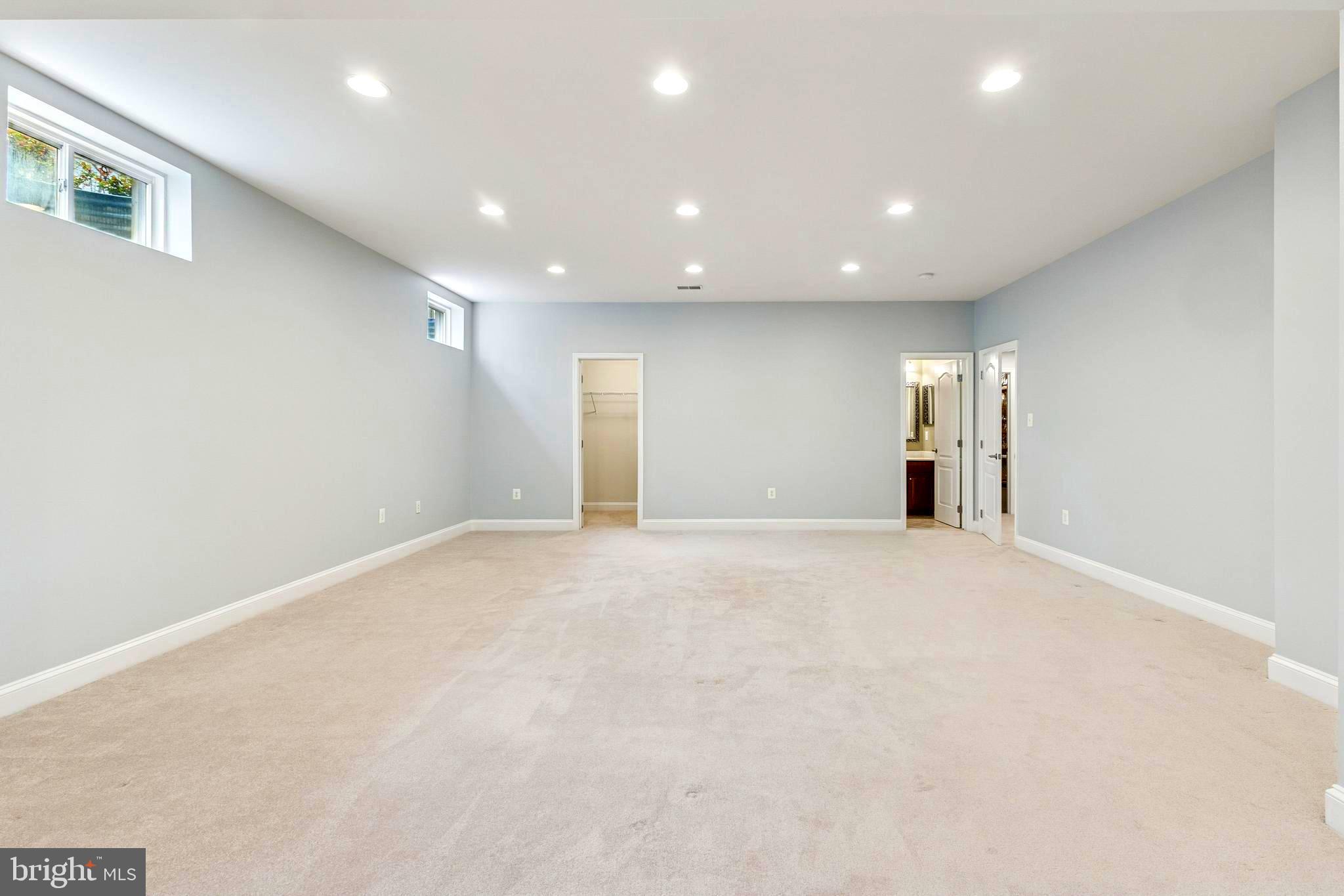 RESERVE AT HUNTERS RIDGE - Residential