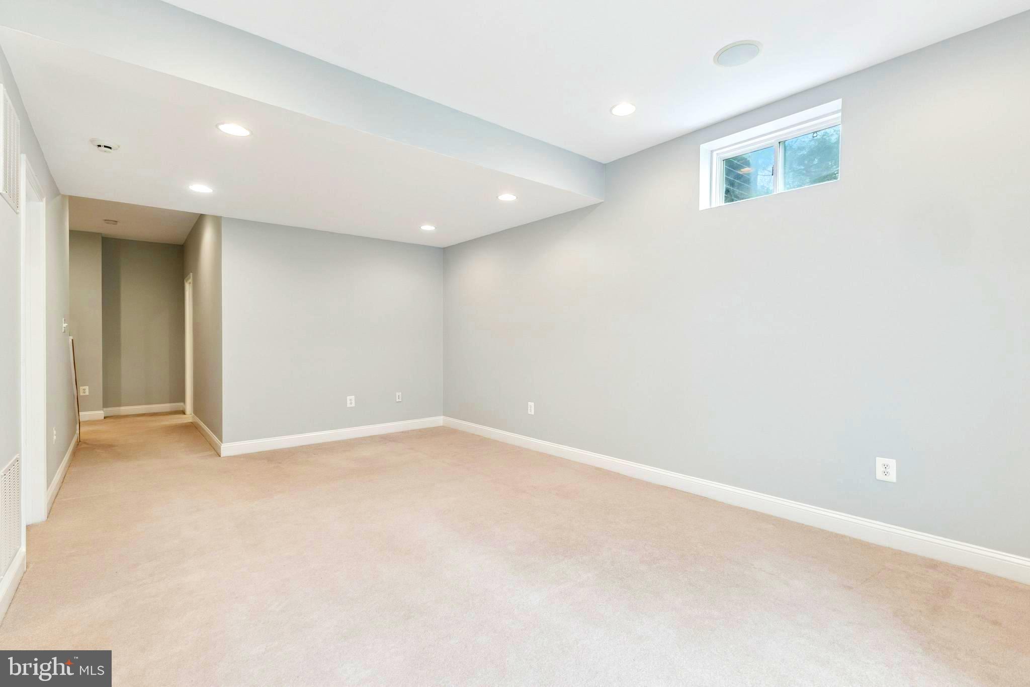 RESERVE AT HUNTERS RIDGE - Residential