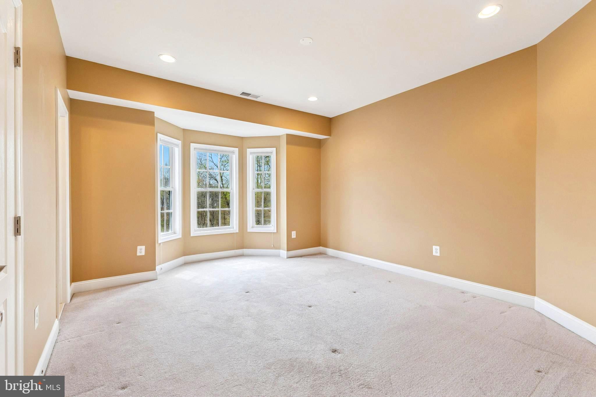 RESERVE AT HUNTERS RIDGE - Residential