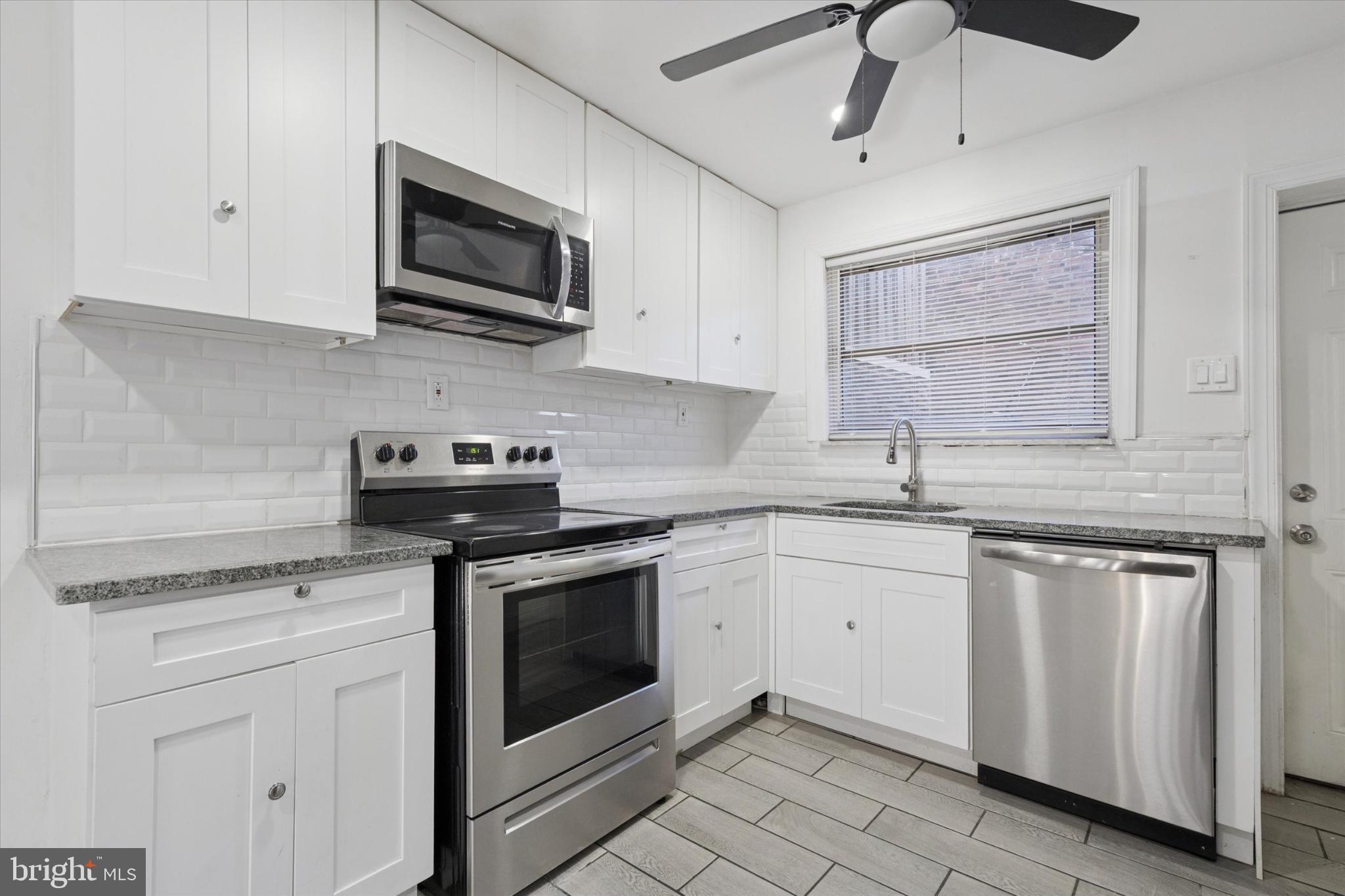 PORT RICHMOND - Residential