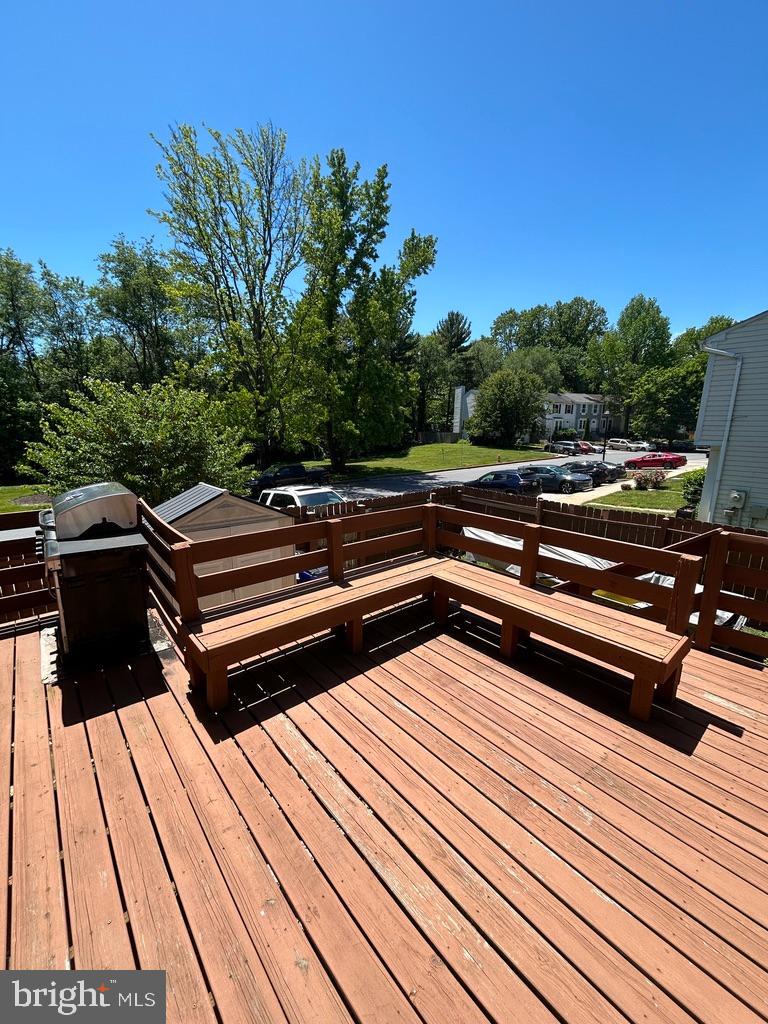 GLEN OAKS - Residential