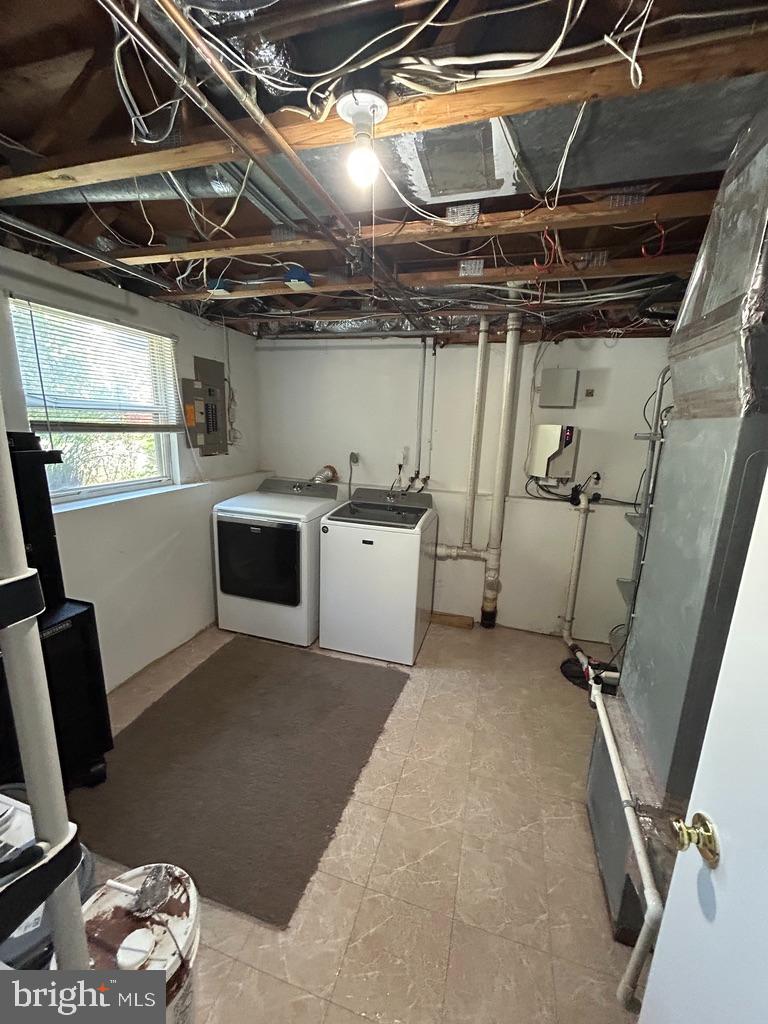 GLEN OAKS - Residential