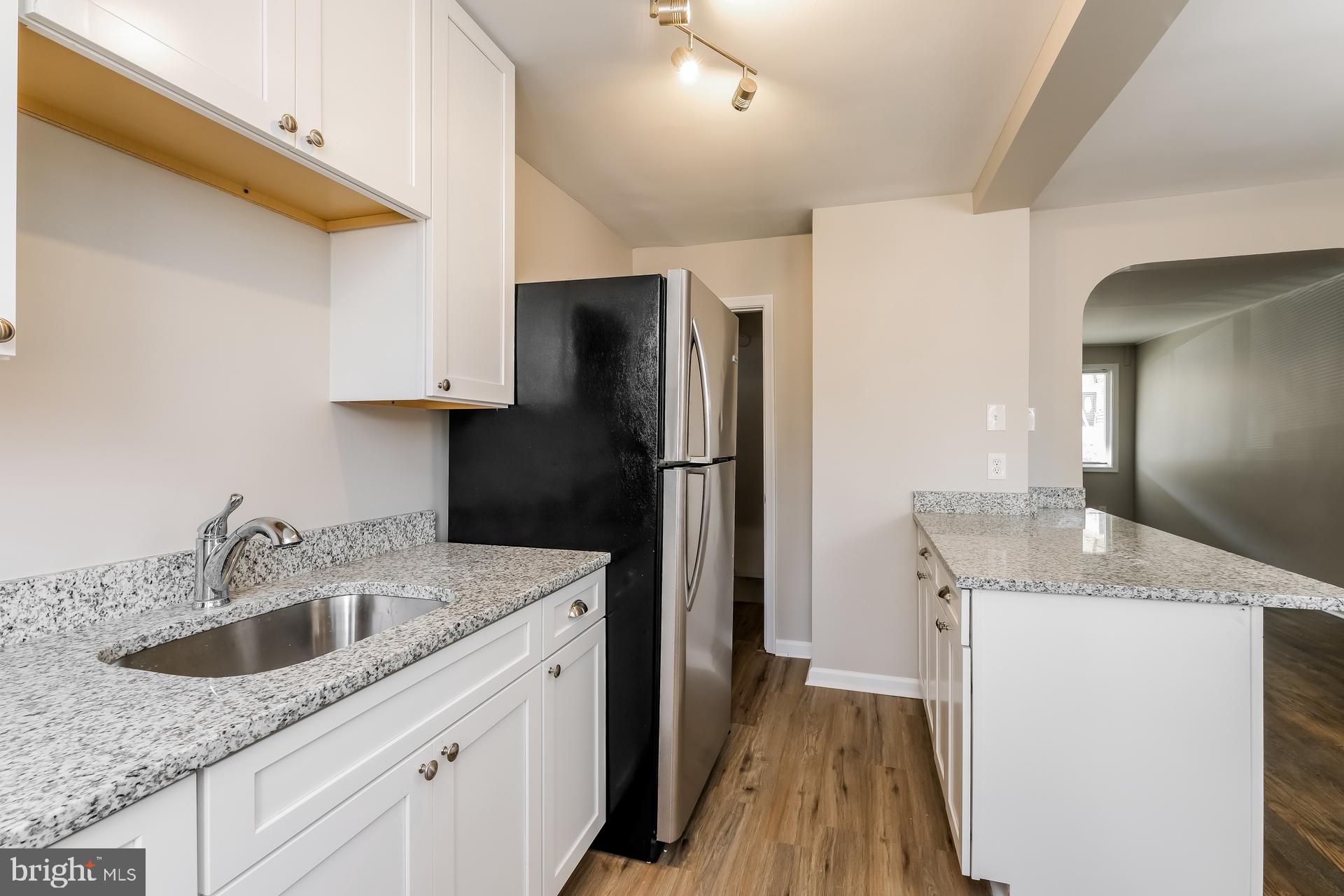 WEST HILLS - Residential Lease