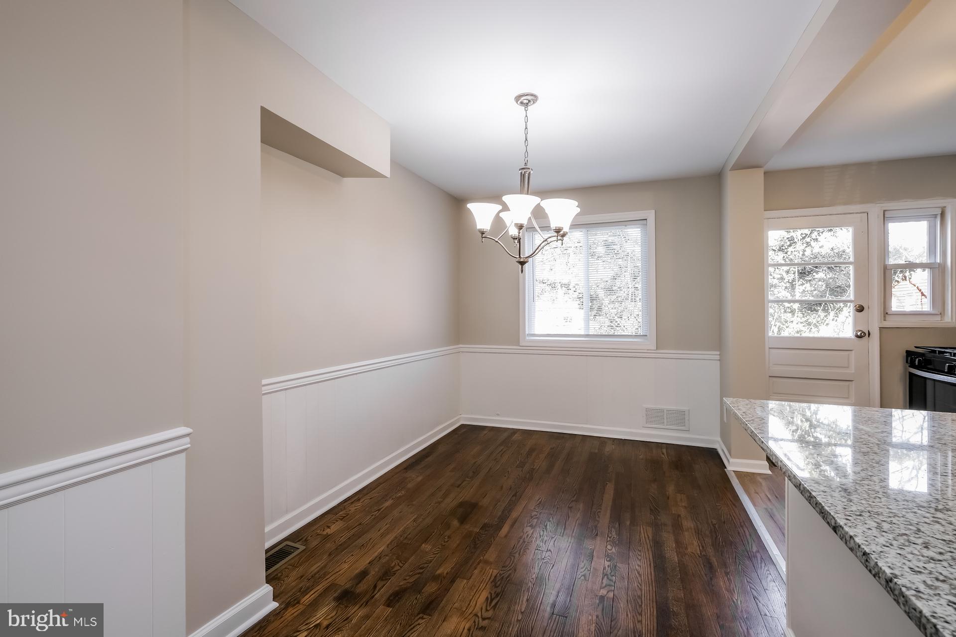 WEST HILLS - Residential Lease