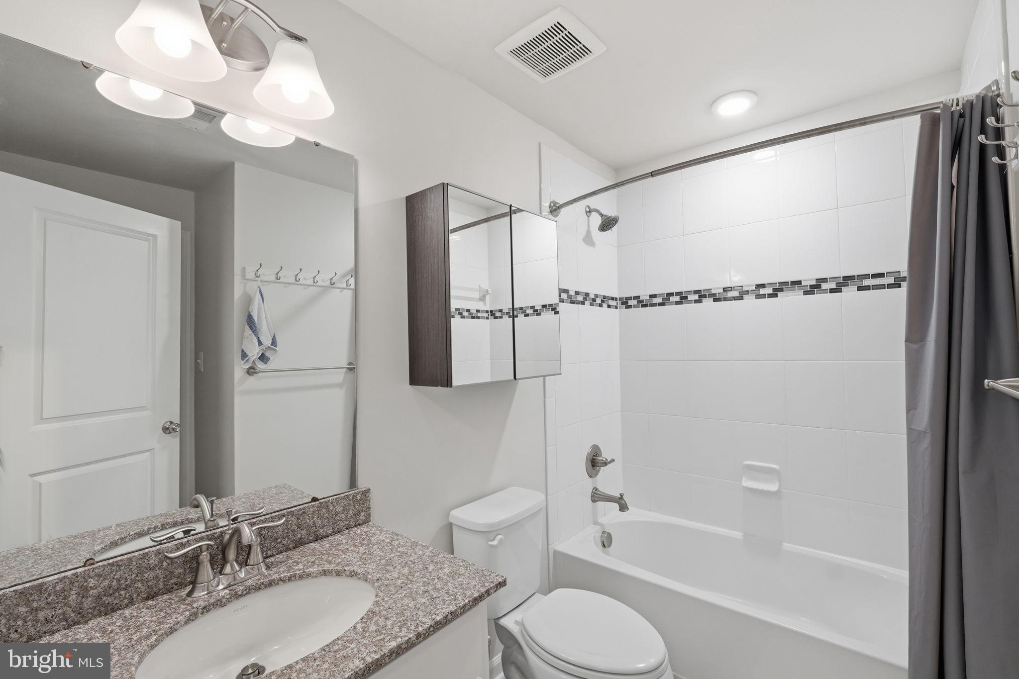 5313 SETTLING POND LANE
