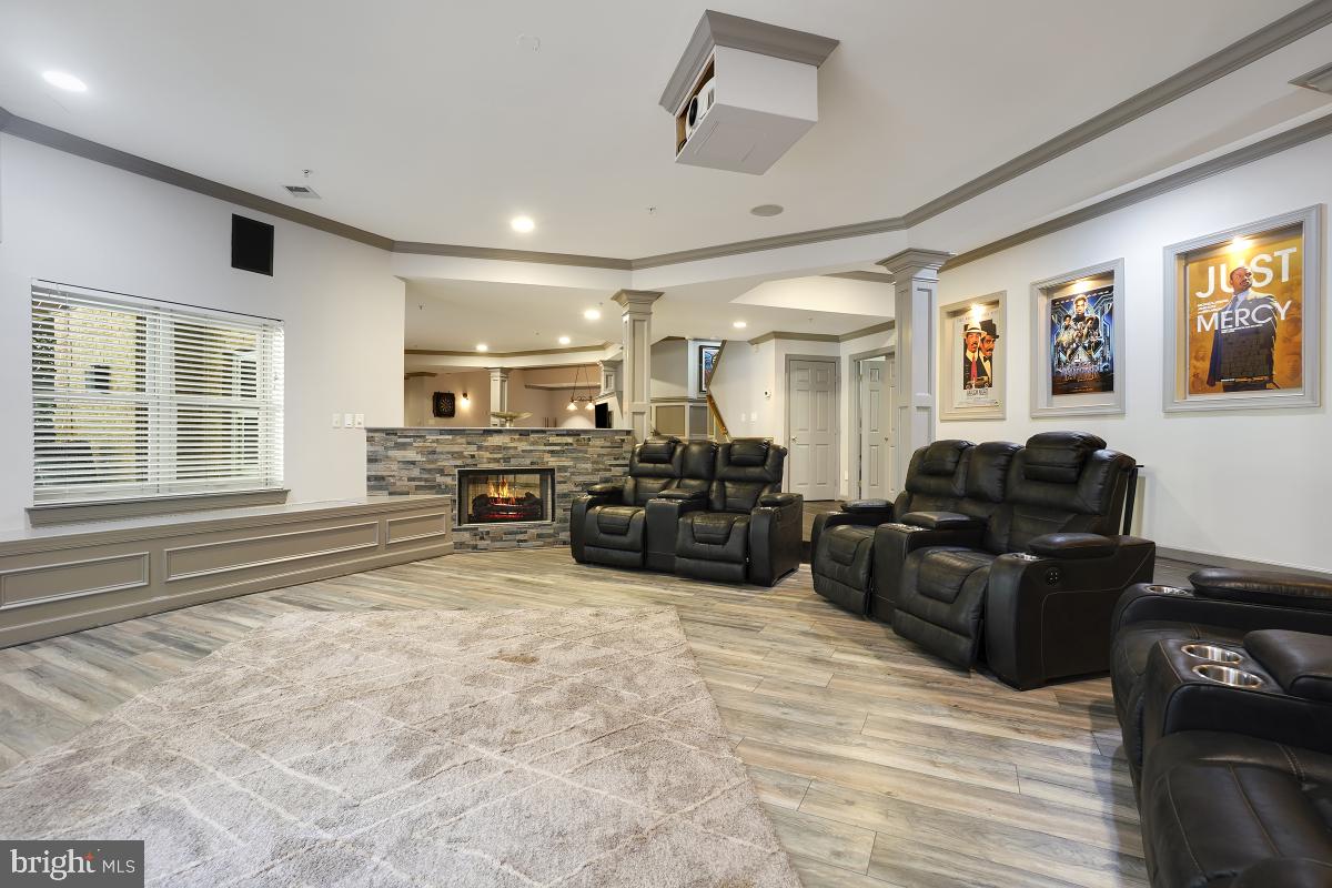 WOODMORE-PLAT 6> - Residential