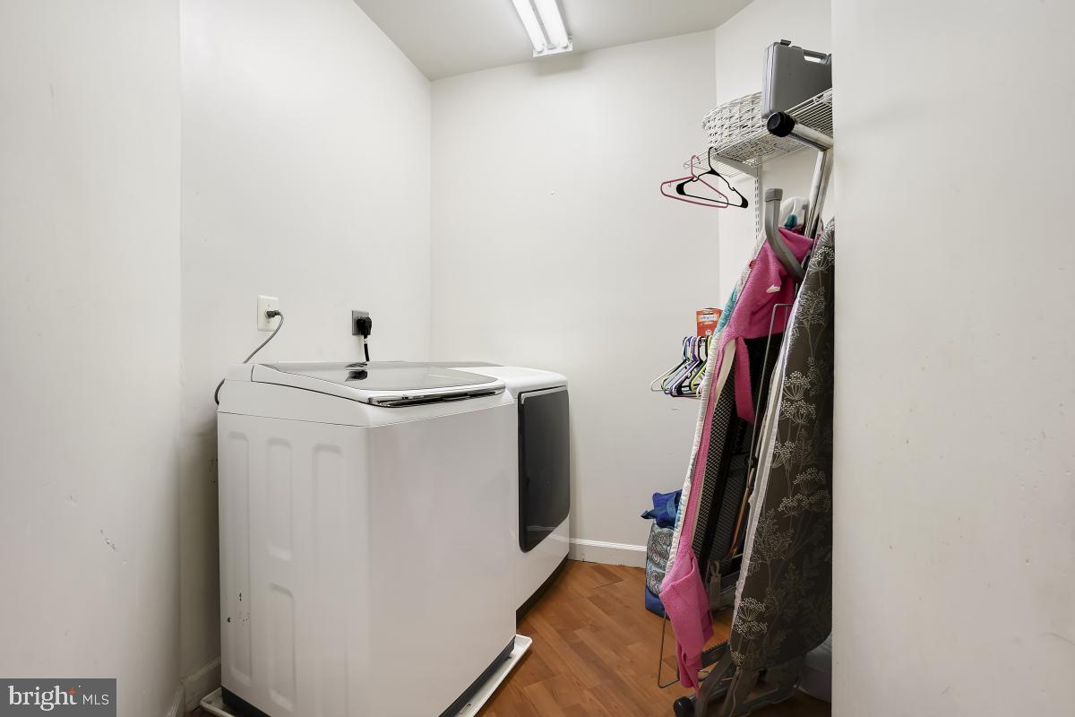 WOODMORE-PLAT 6> - Residential