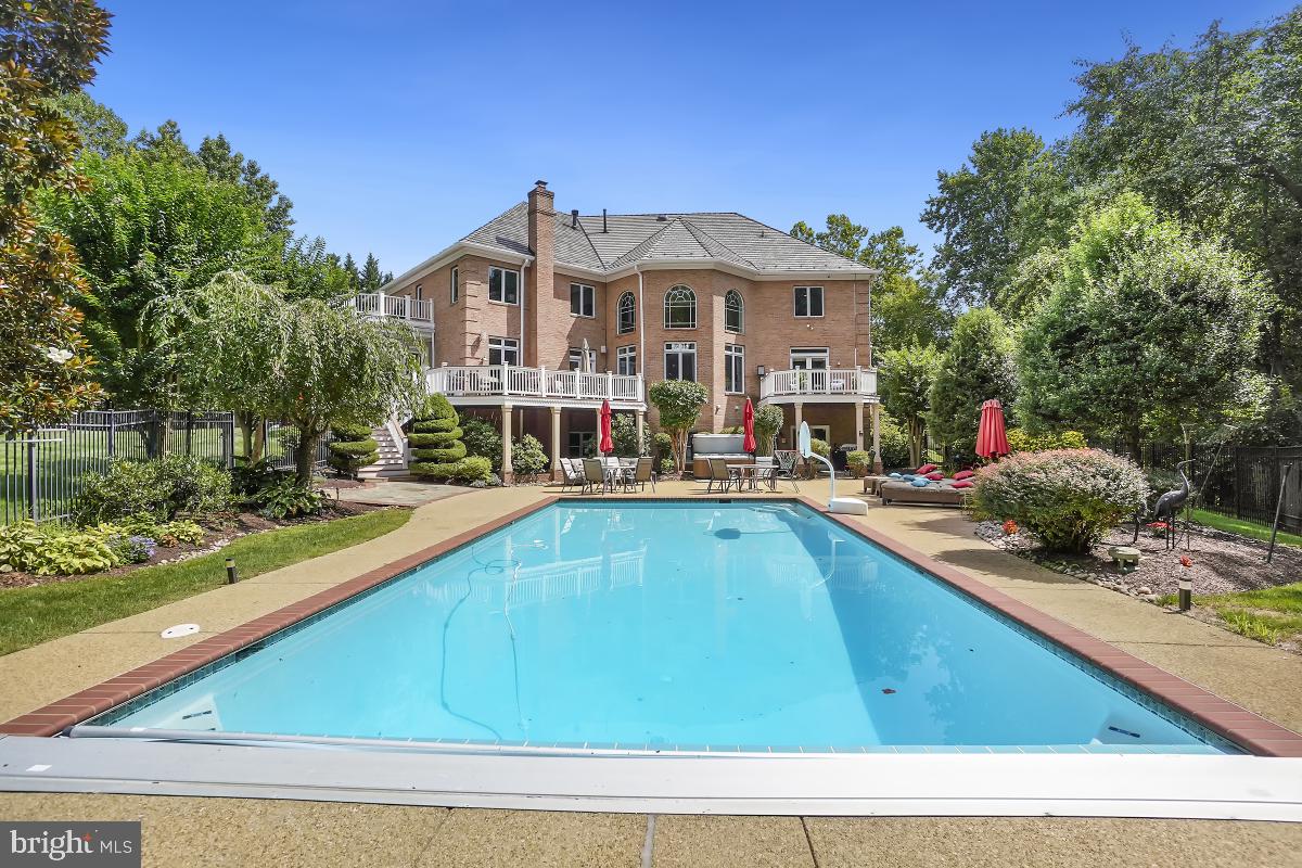 WOODMORE-PLAT 6> - Residential