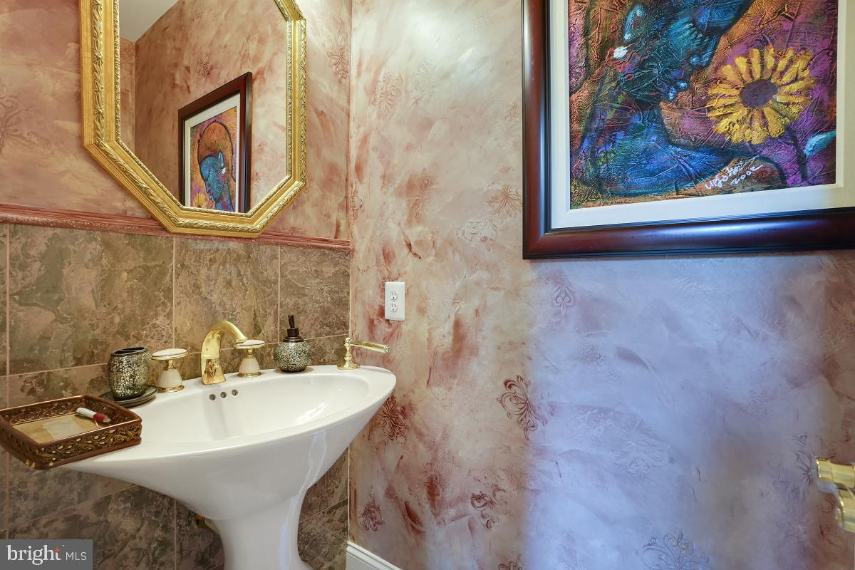 WOODMORE-PLAT 6> - Residential