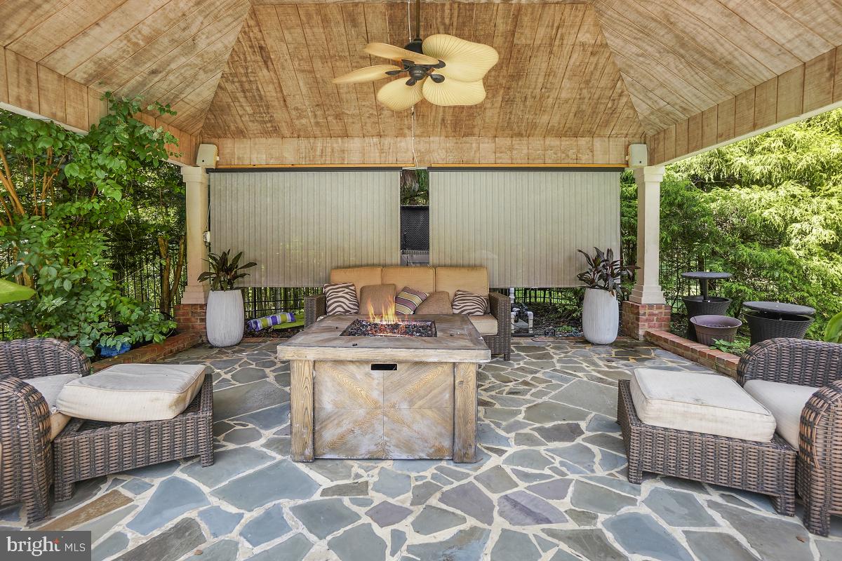 WOODMORE-PLAT 6> - Residential