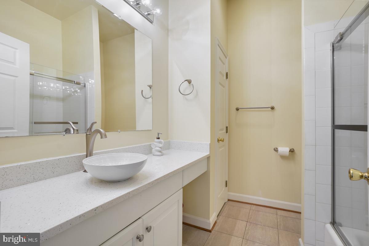 WOODMORE-PLAT 6> - Residential