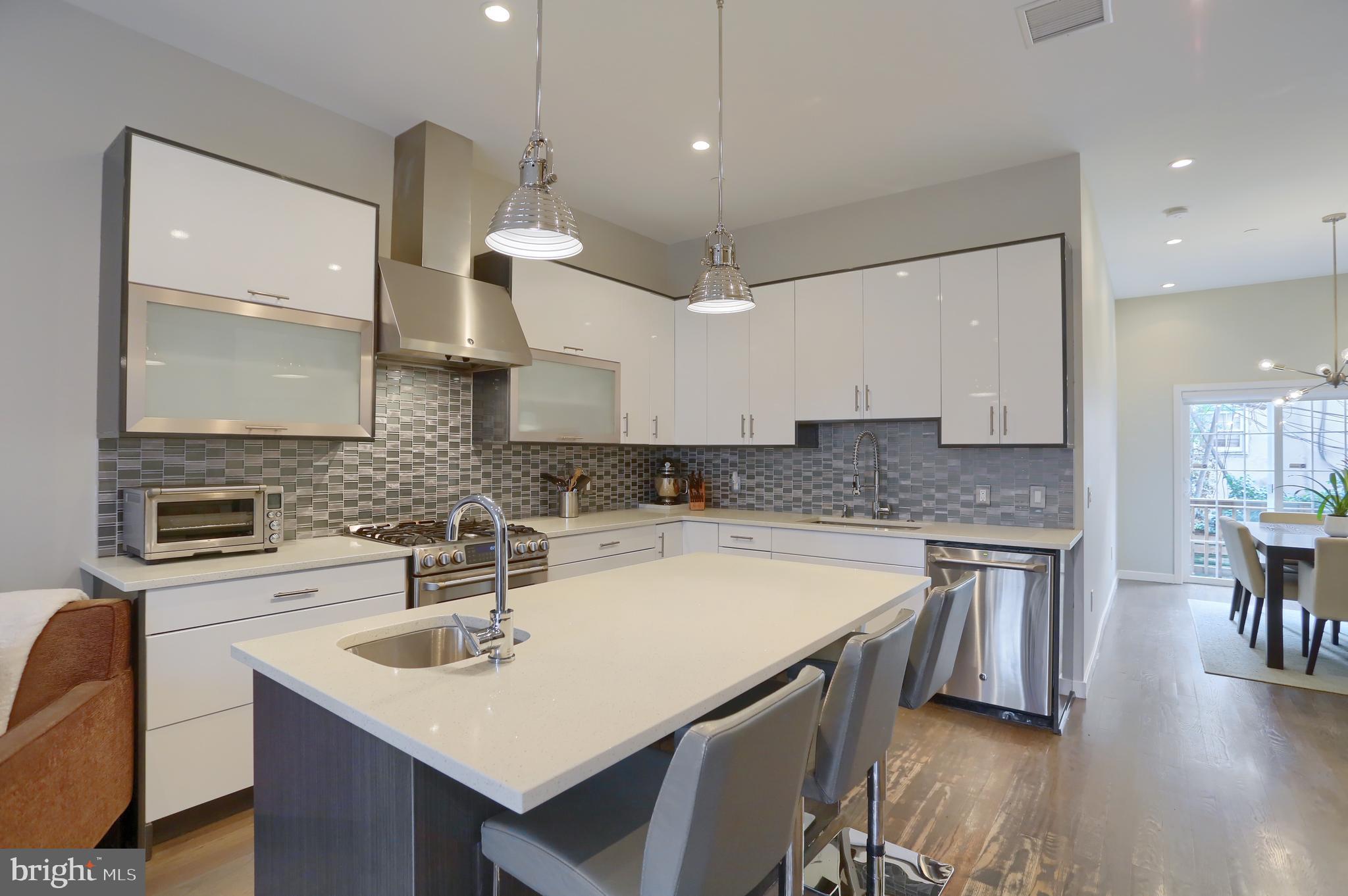 OLD CITY - Residential