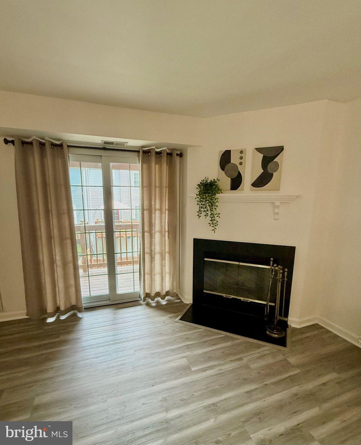 MANCHESTER LAKES - Residential