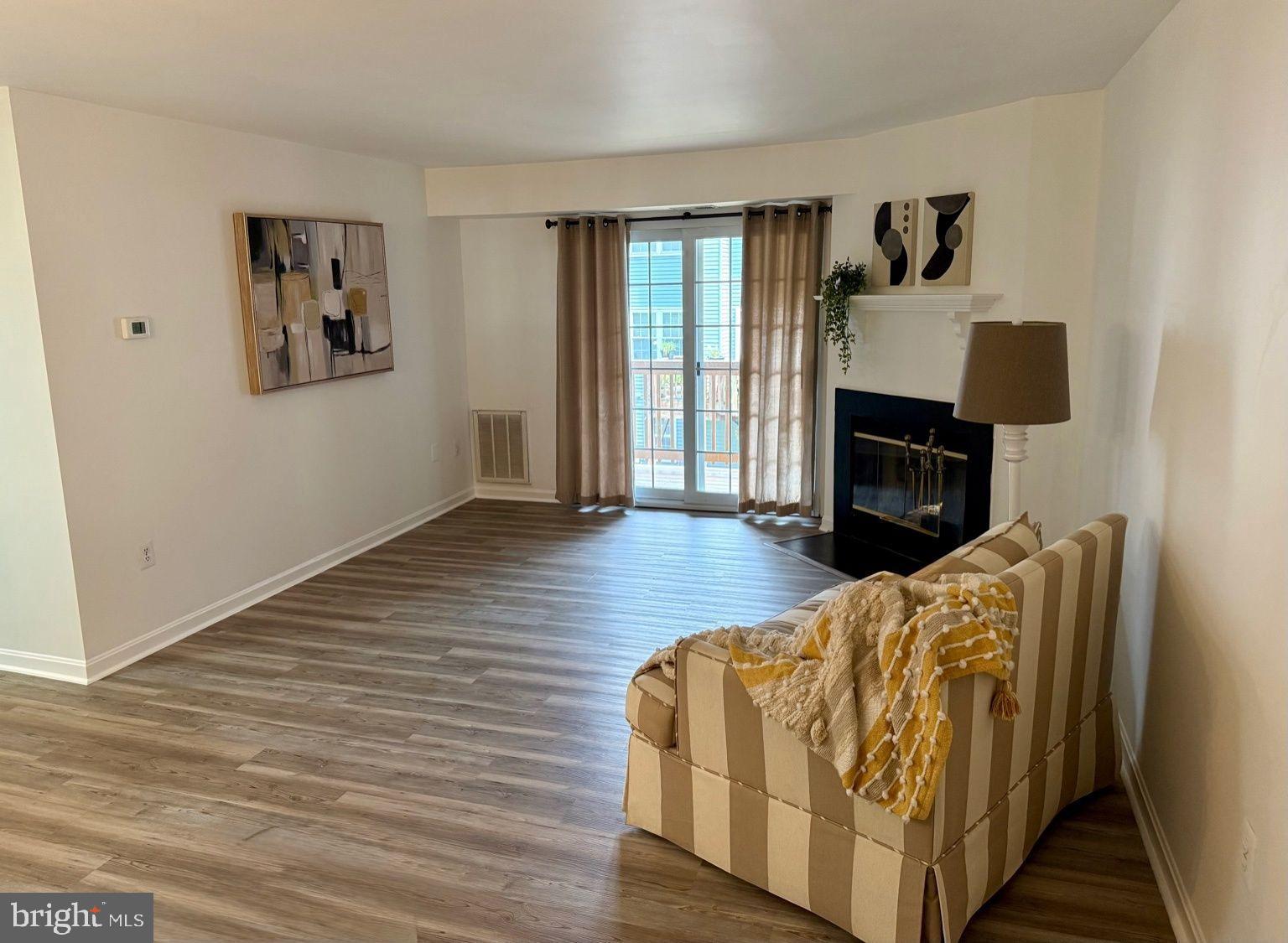 MANCHESTER LAKES - Residential