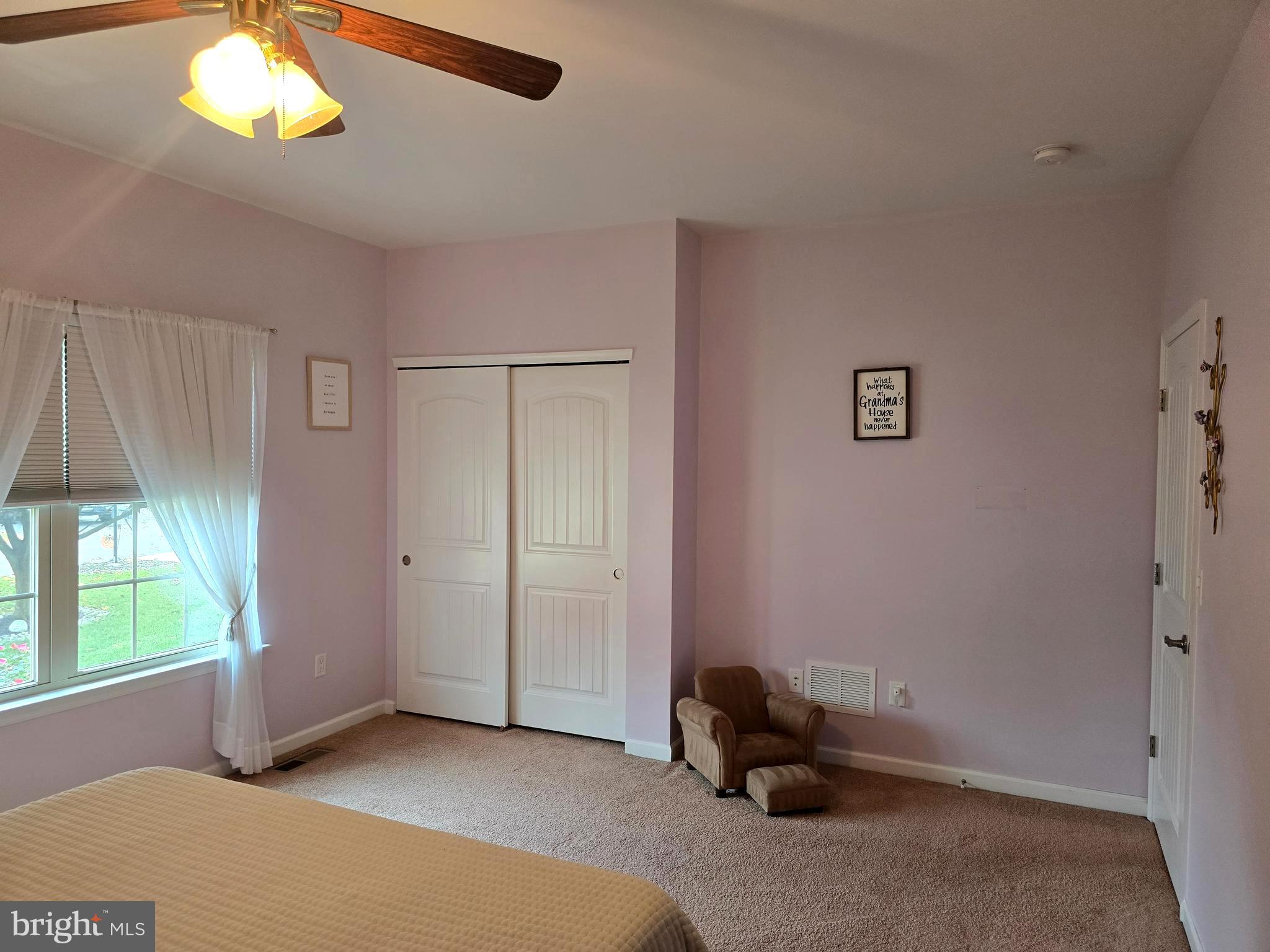 FEASTERVILLE - Residential