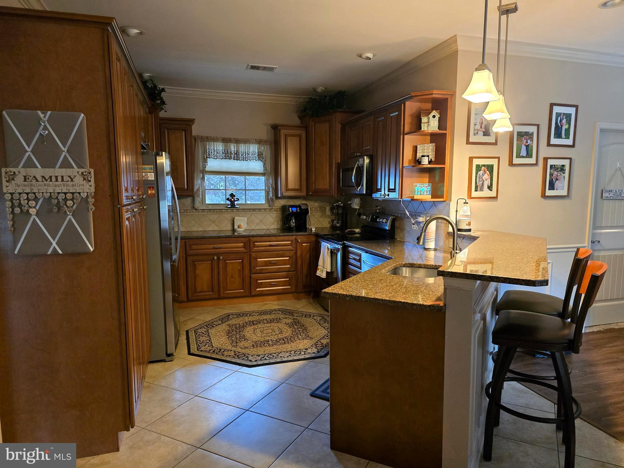 FEASTERVILLE - Residential