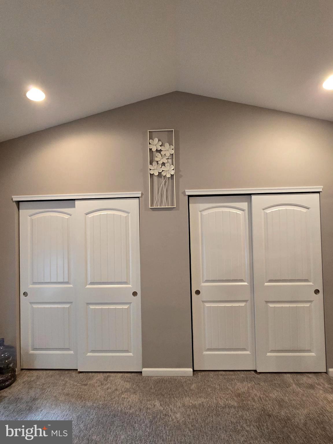 FEASTERVILLE - Residential