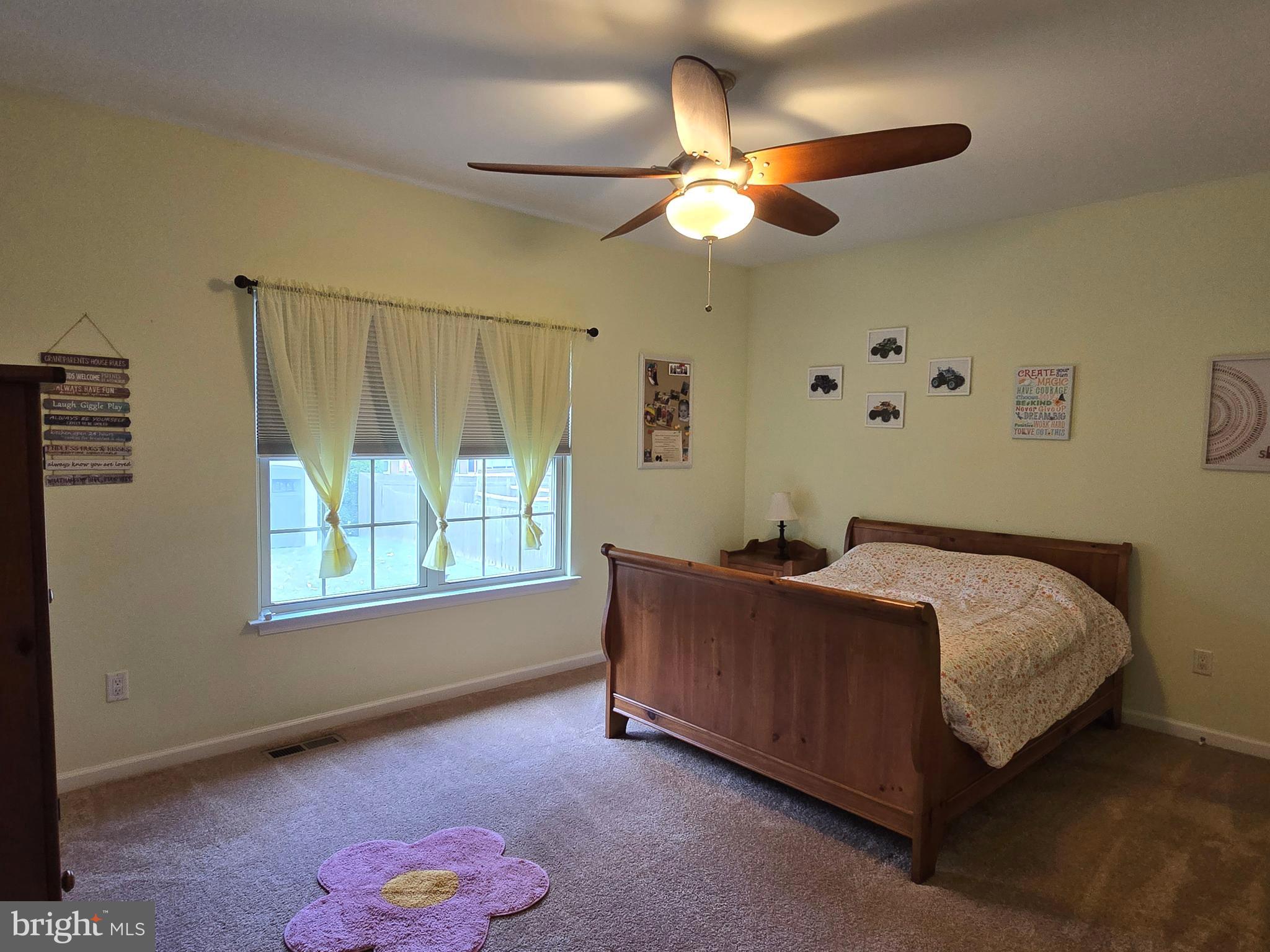 FEASTERVILLE - Residential