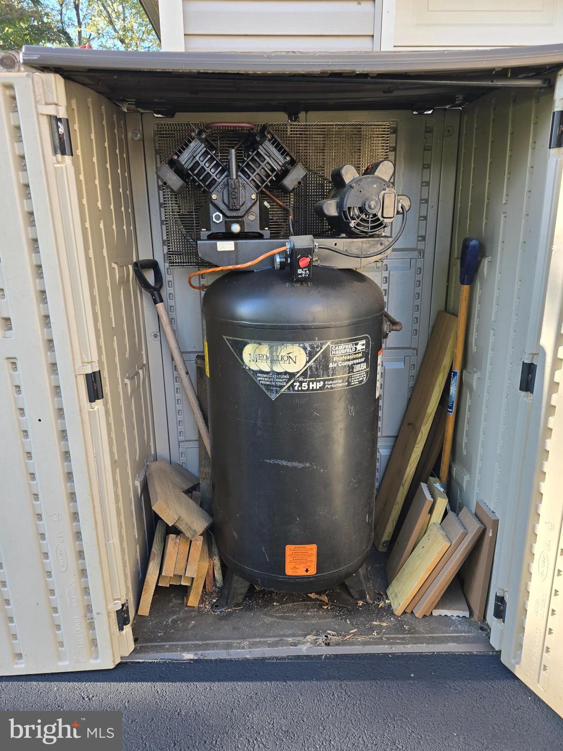 FEASTERVILLE - Residential