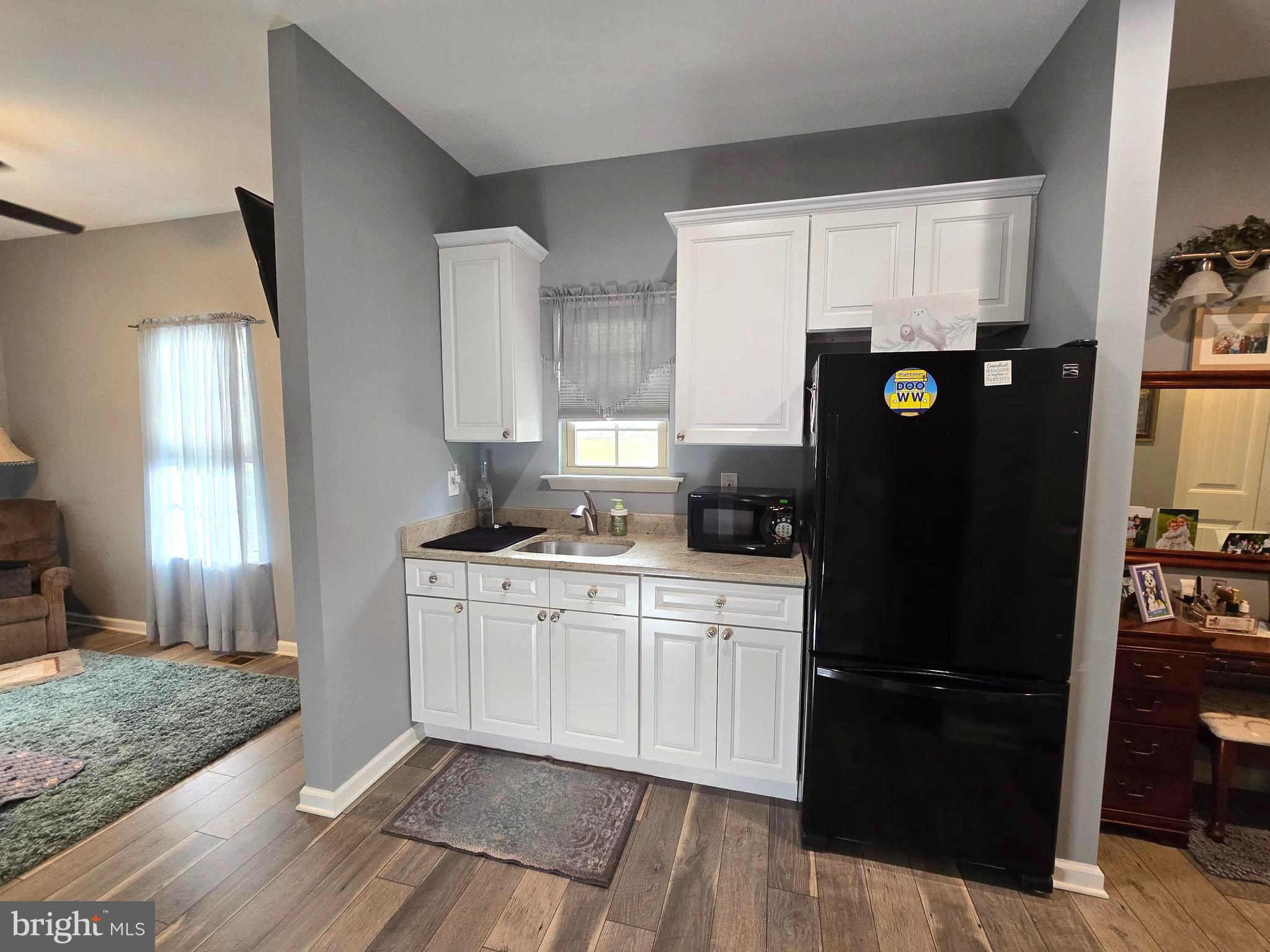 FEASTERVILLE - Residential