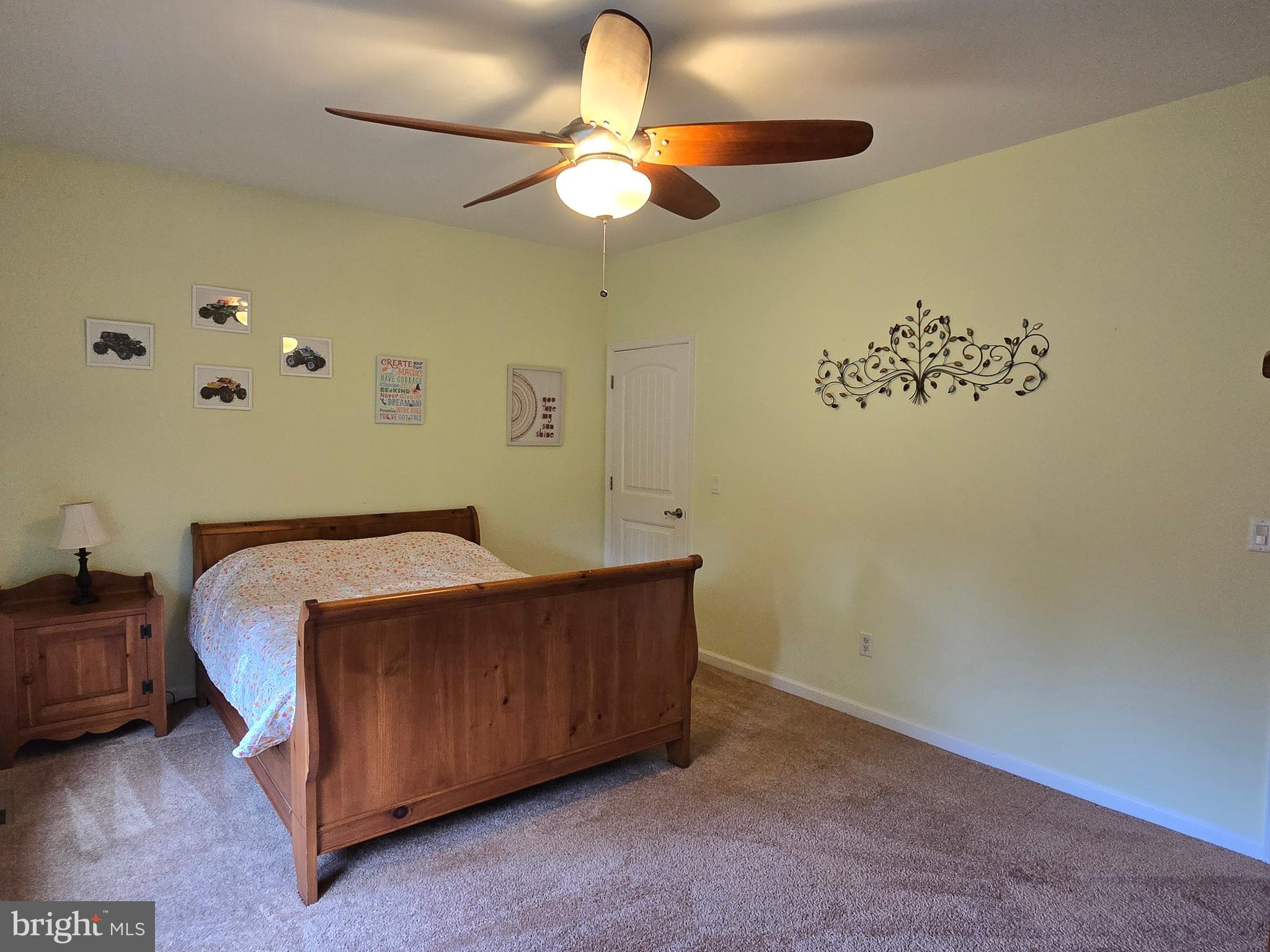 FEASTERVILLE - Residential