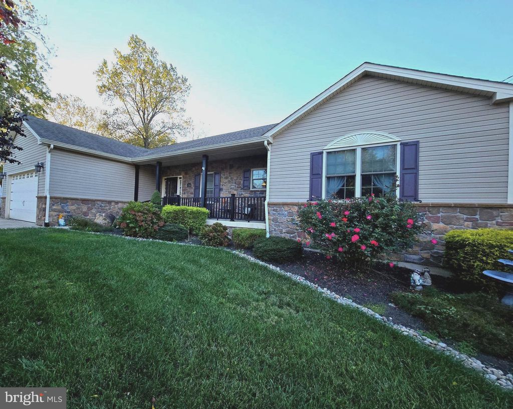 Photo of 1700 Colonial Drive, FEASTERVILLE TREVOSE, PA 19053 (MLS # PABU2107824)