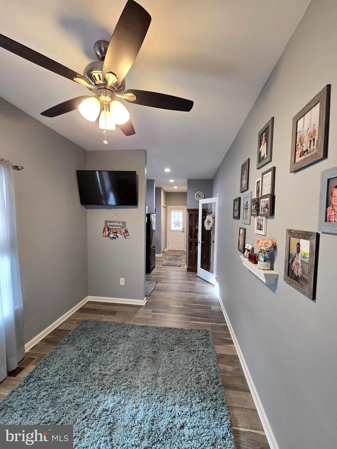 FEASTERVILLE - Residential