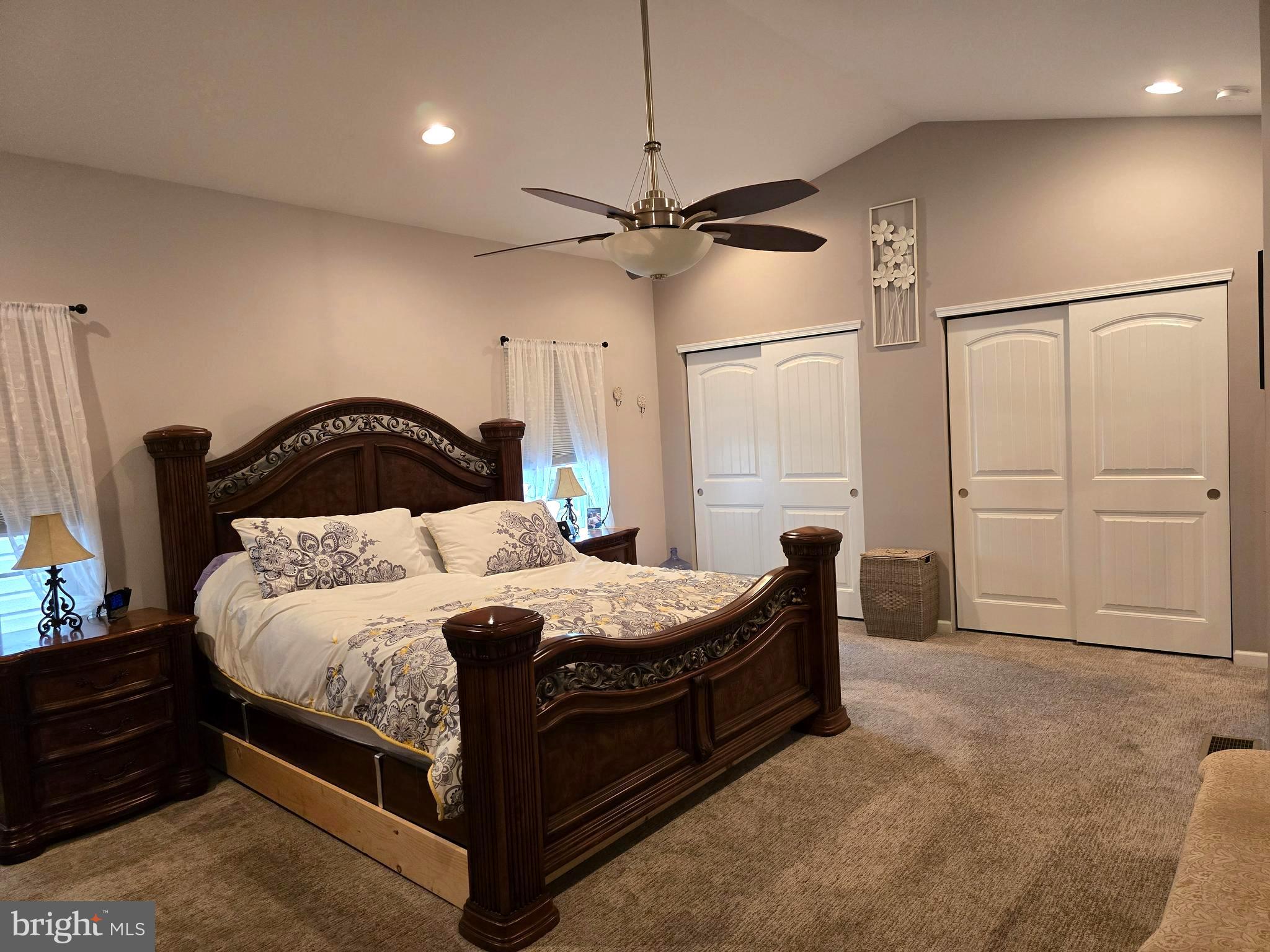 FEASTERVILLE - Residential