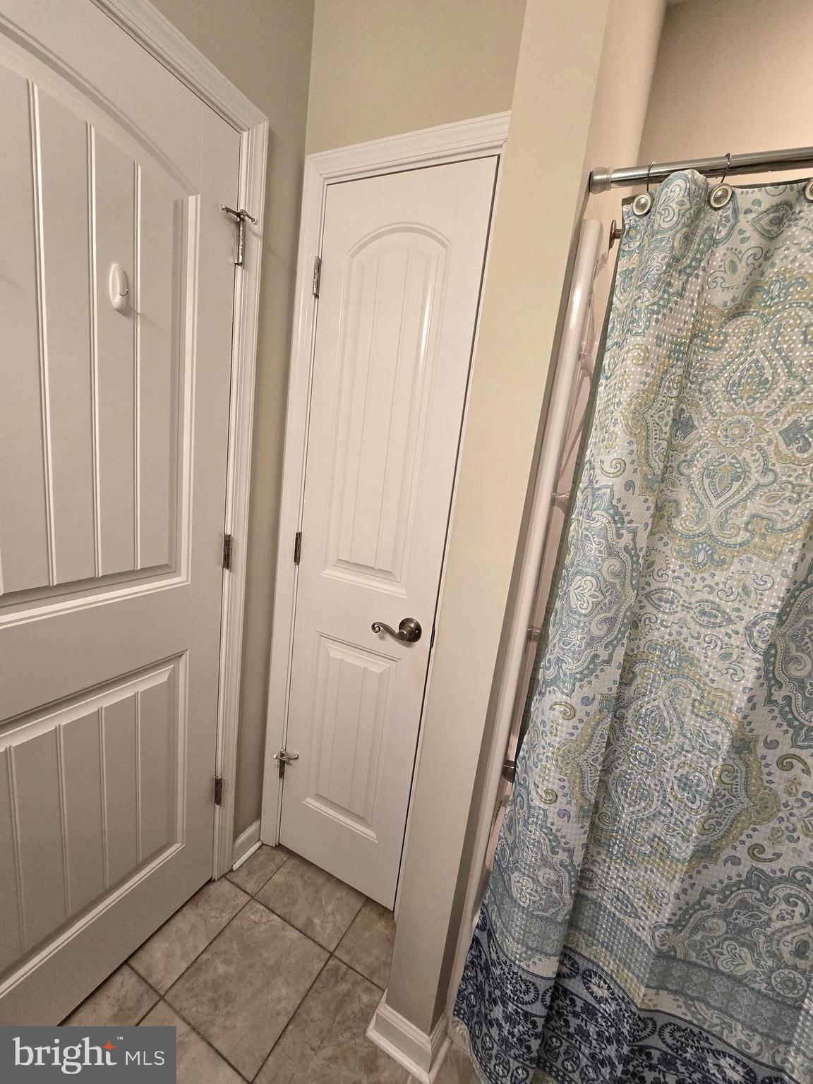 FEASTERVILLE - Residential