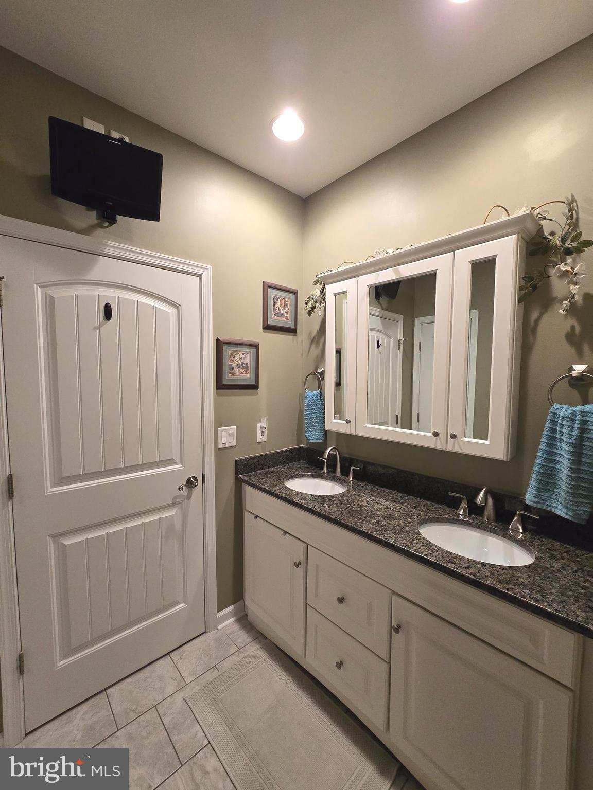 FEASTERVILLE - Residential