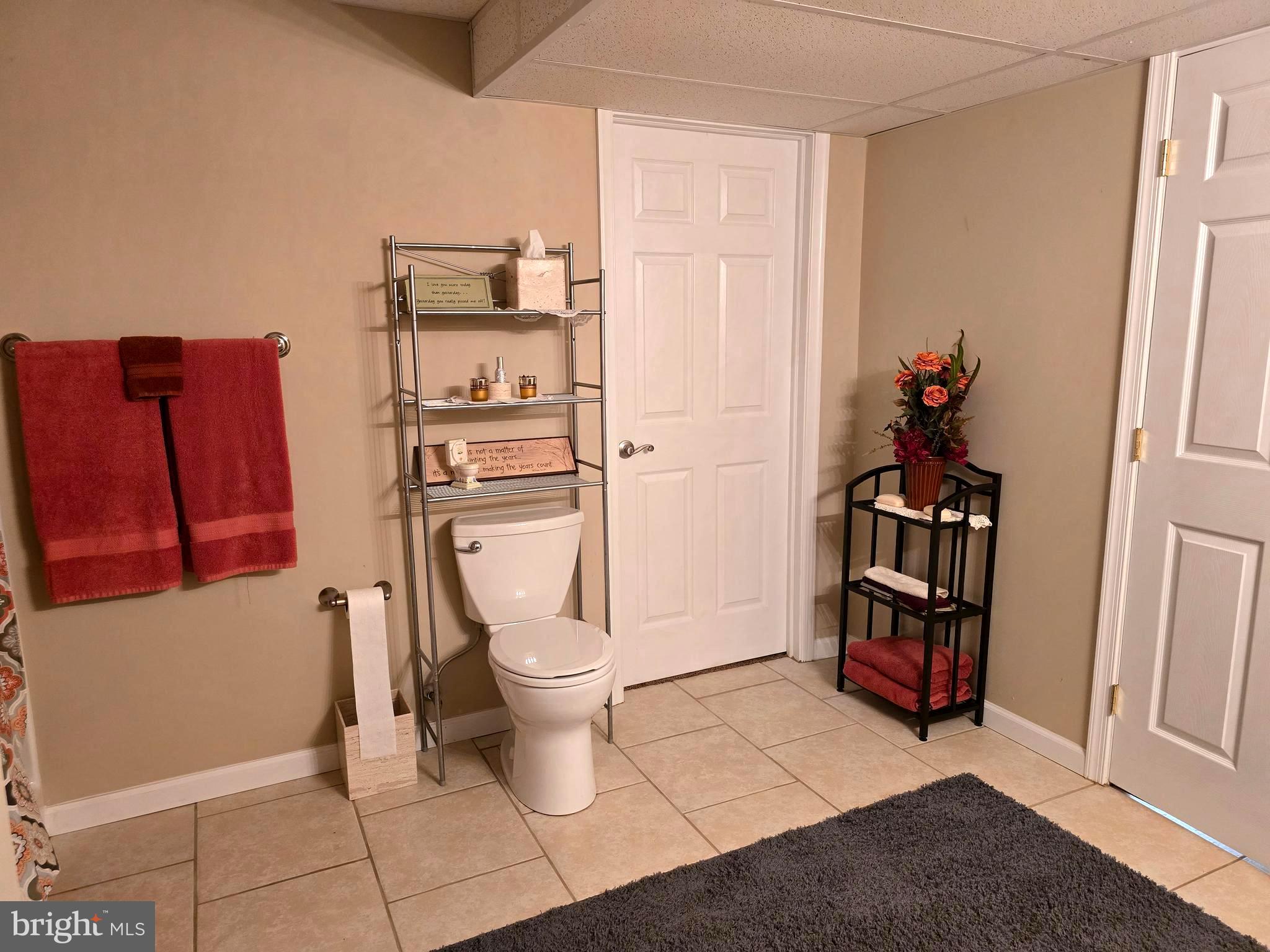 FEASTERVILLE - Residential